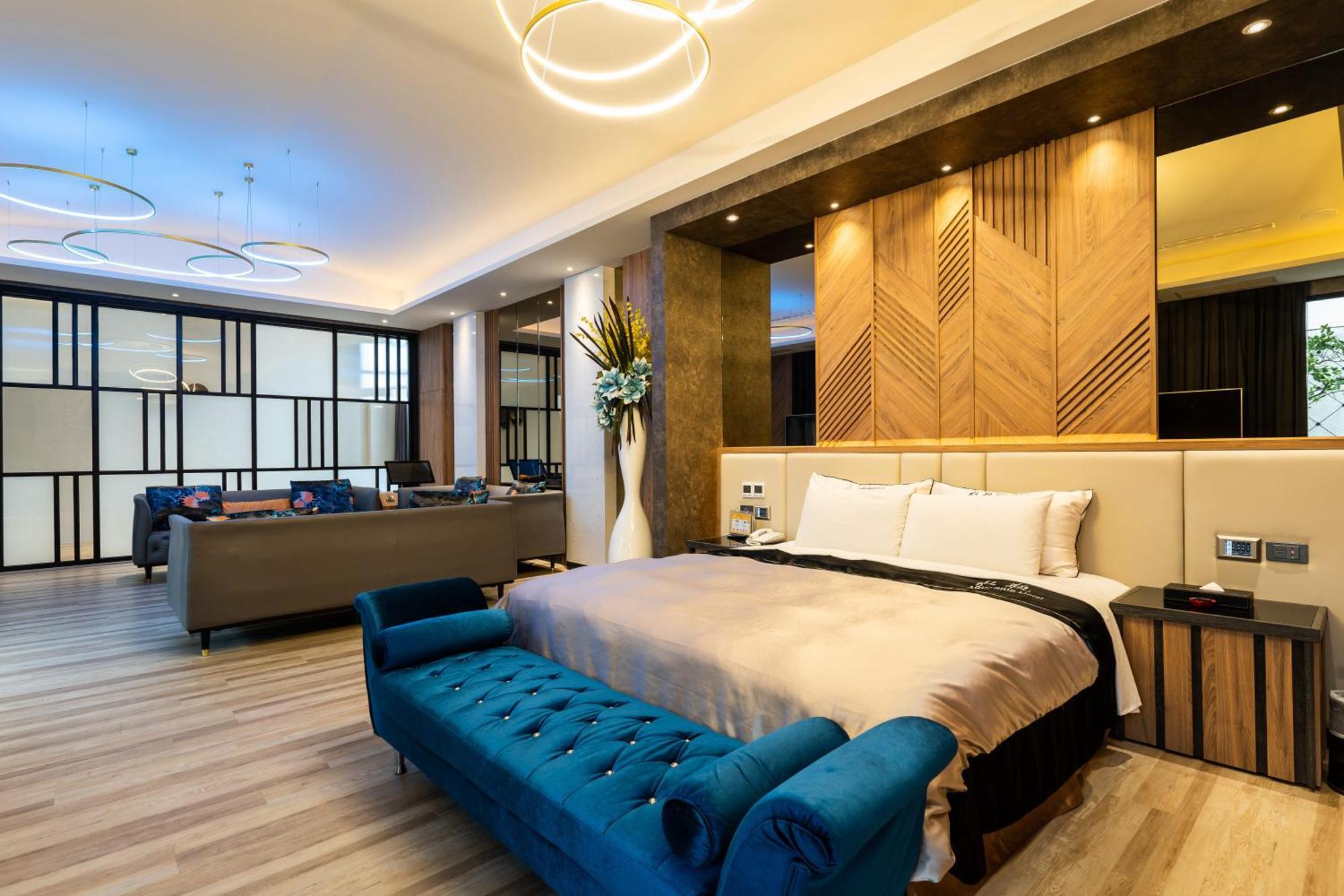Aquarius Motel Taizhong Zewnętrze zdjęcie