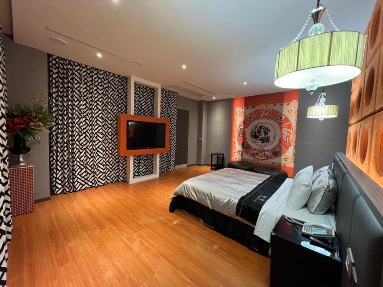 Aquarius Motel Taizhong Zewnętrze zdjęcie