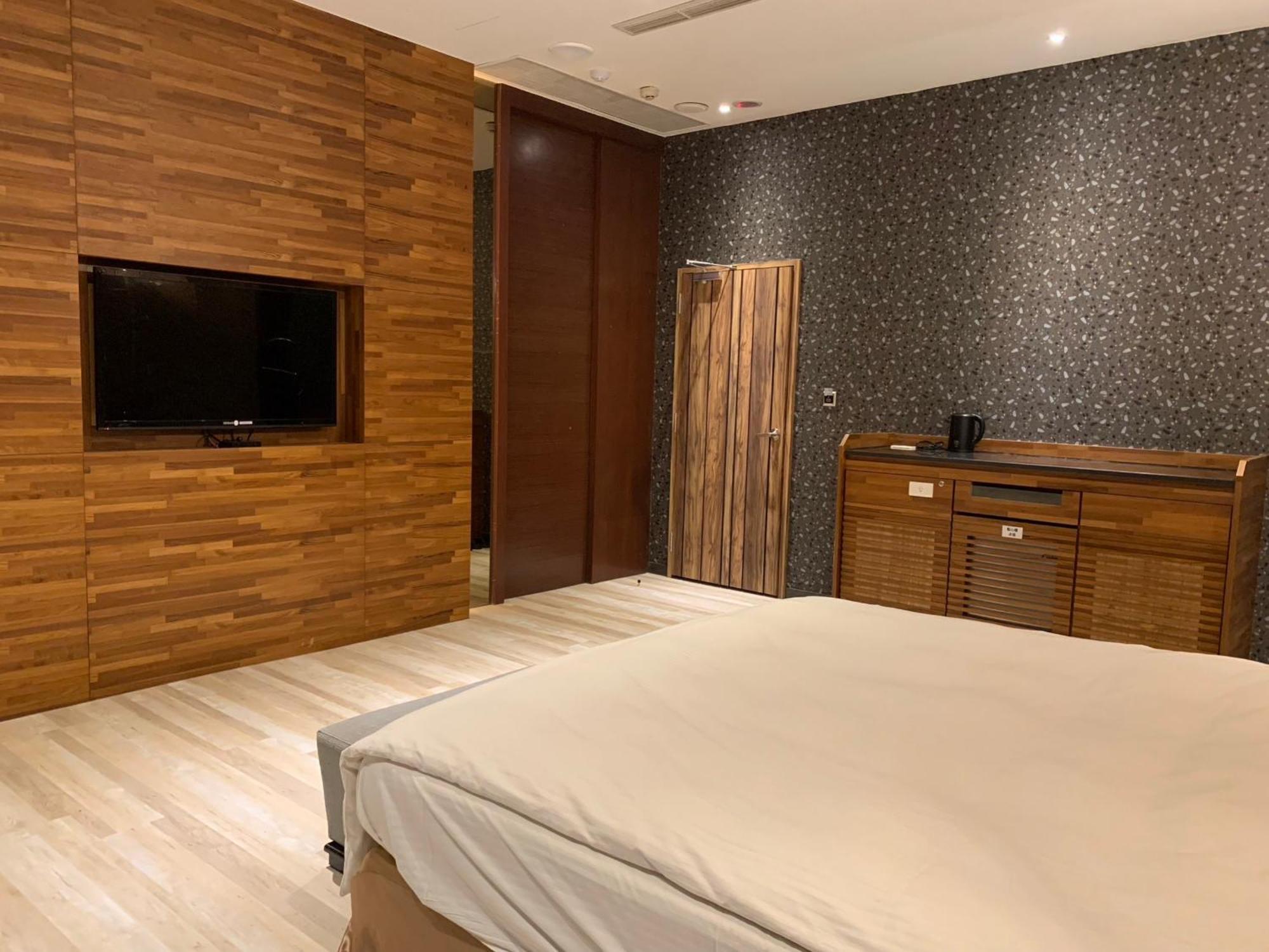 Aquarius Motel Taizhong Zewnętrze zdjęcie